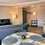 Le 180 Escapade Face A La Meuse Liège