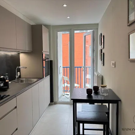 Le 180 Escapade Face A La Meuse * リエージュ