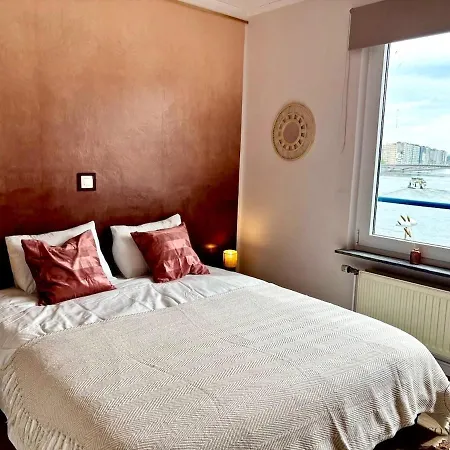 Apartment Le 180 Escapade Face A La Meuse
