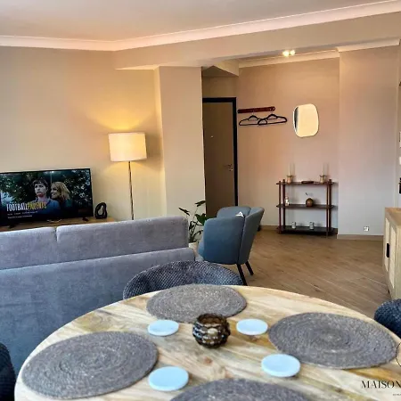 Le 180 Escapade Face A La Meuse リエージュ